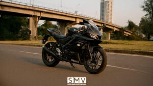 Yamaha R15
